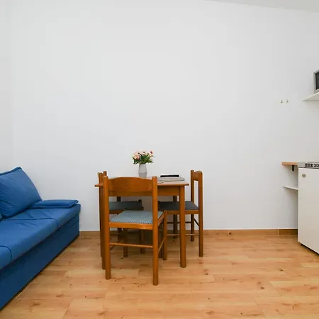 Apartment Rose - 30 M From The *