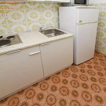 Apartment Rose - 30 M From The *