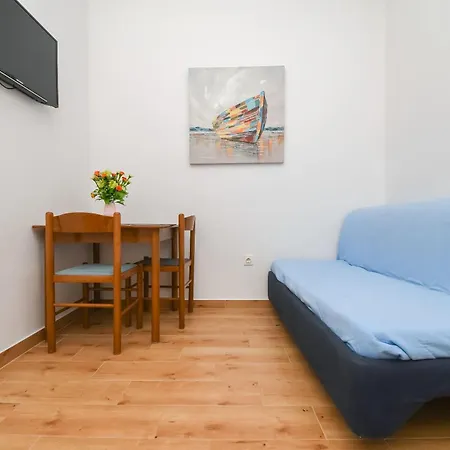 Apartment Rose - 30 M From The *